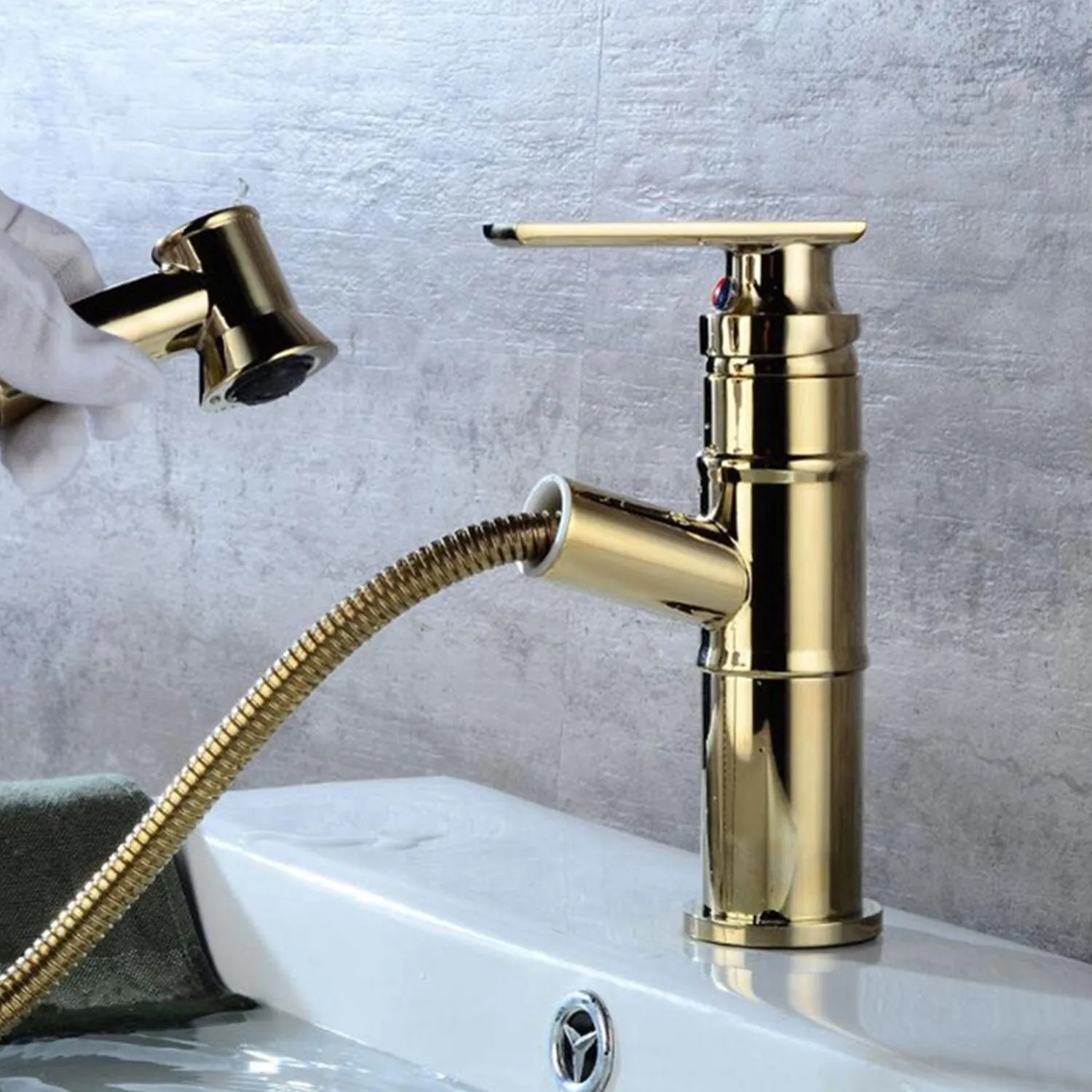 Brass Pull Out Single Handle Bathroom Tap