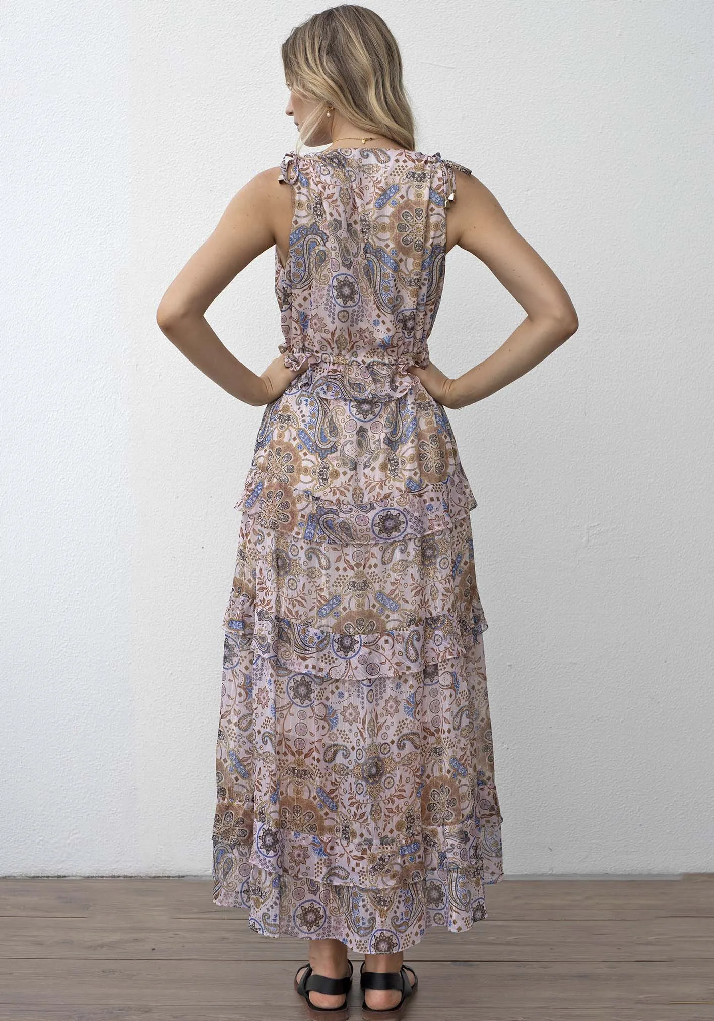 Goldentime Paisley V-Neck Maxi Dress