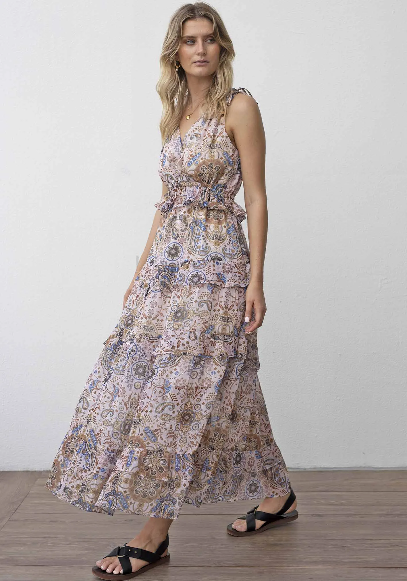 Goldentime Paisley V-Neck Maxi Dress