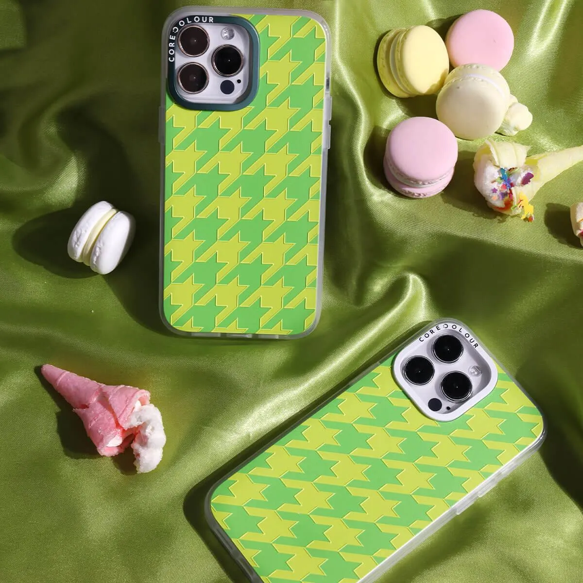 iPhone 12 Green Houndstooth Phone Case