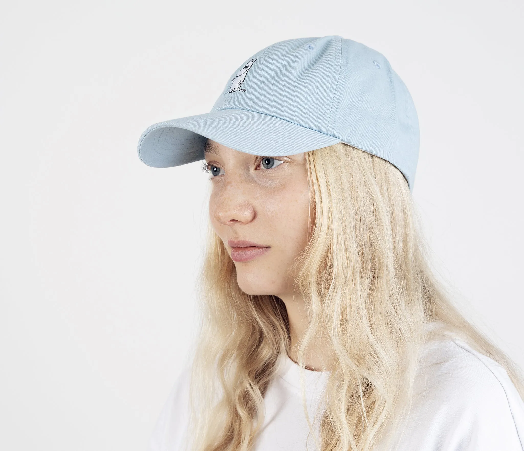 Moomintroll's Greeting Adult Dad Cap - Light Blue