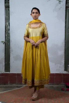 Mysore: Yellow Salwar