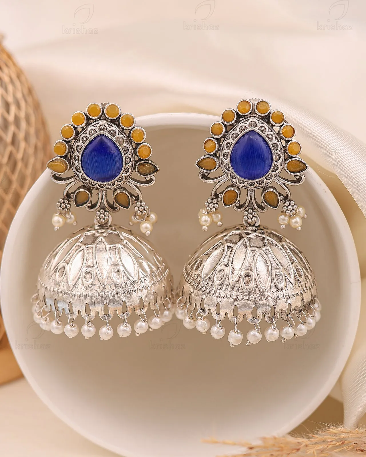 Nivedita Jhumki Earrings