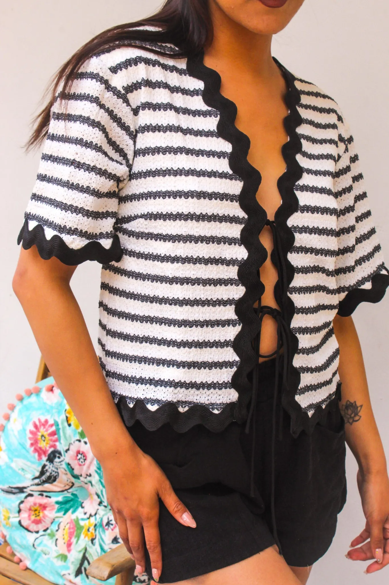 Summer Eclipse Knit Short Sleeve Tie Top- White/Black