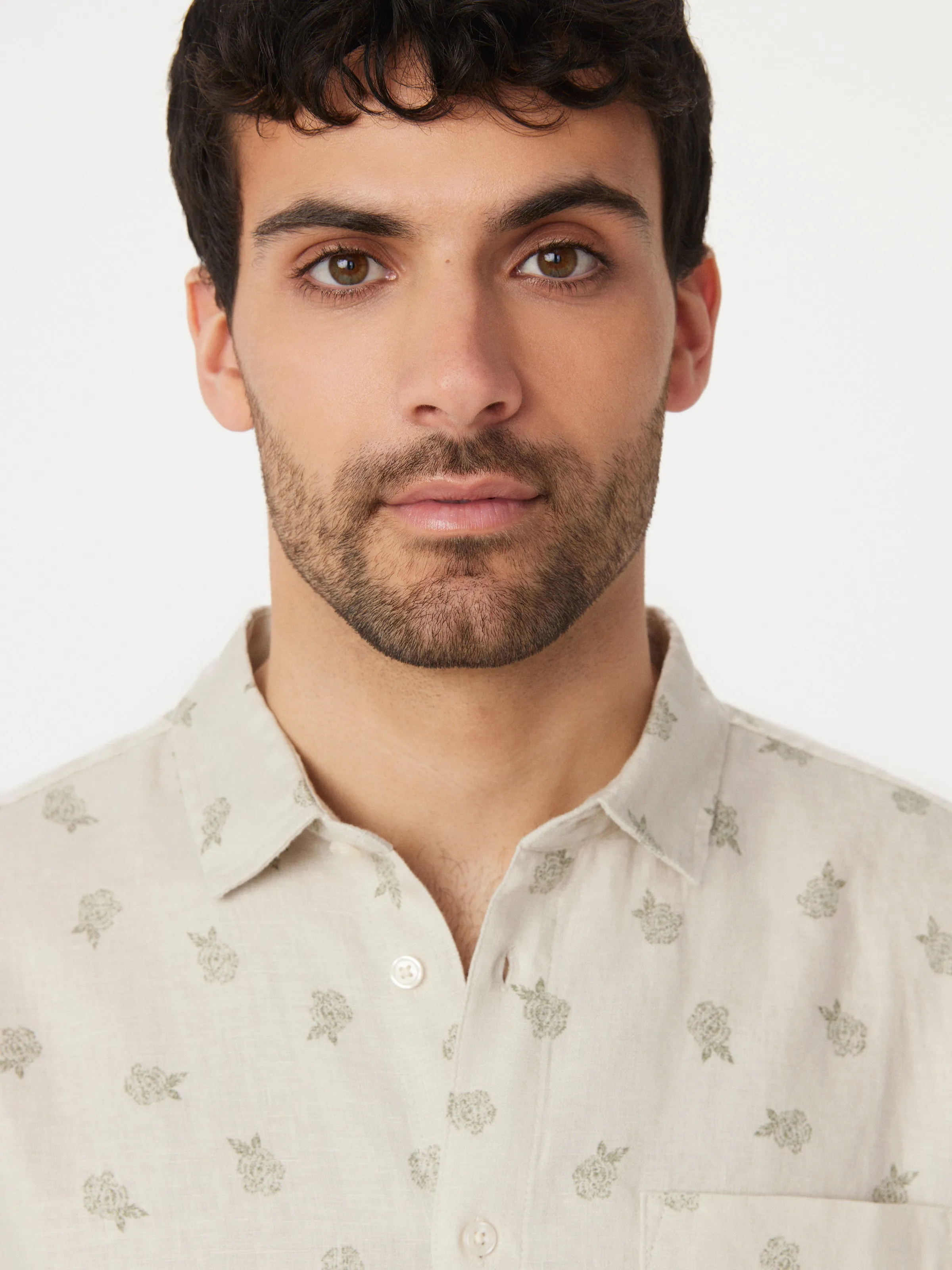 The Short Sleeve Linen Shirt in Natural Light